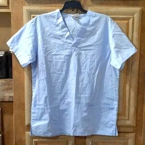 Very Nice Pre-Owned Medical Scrub Shirt (Light Blue Color)